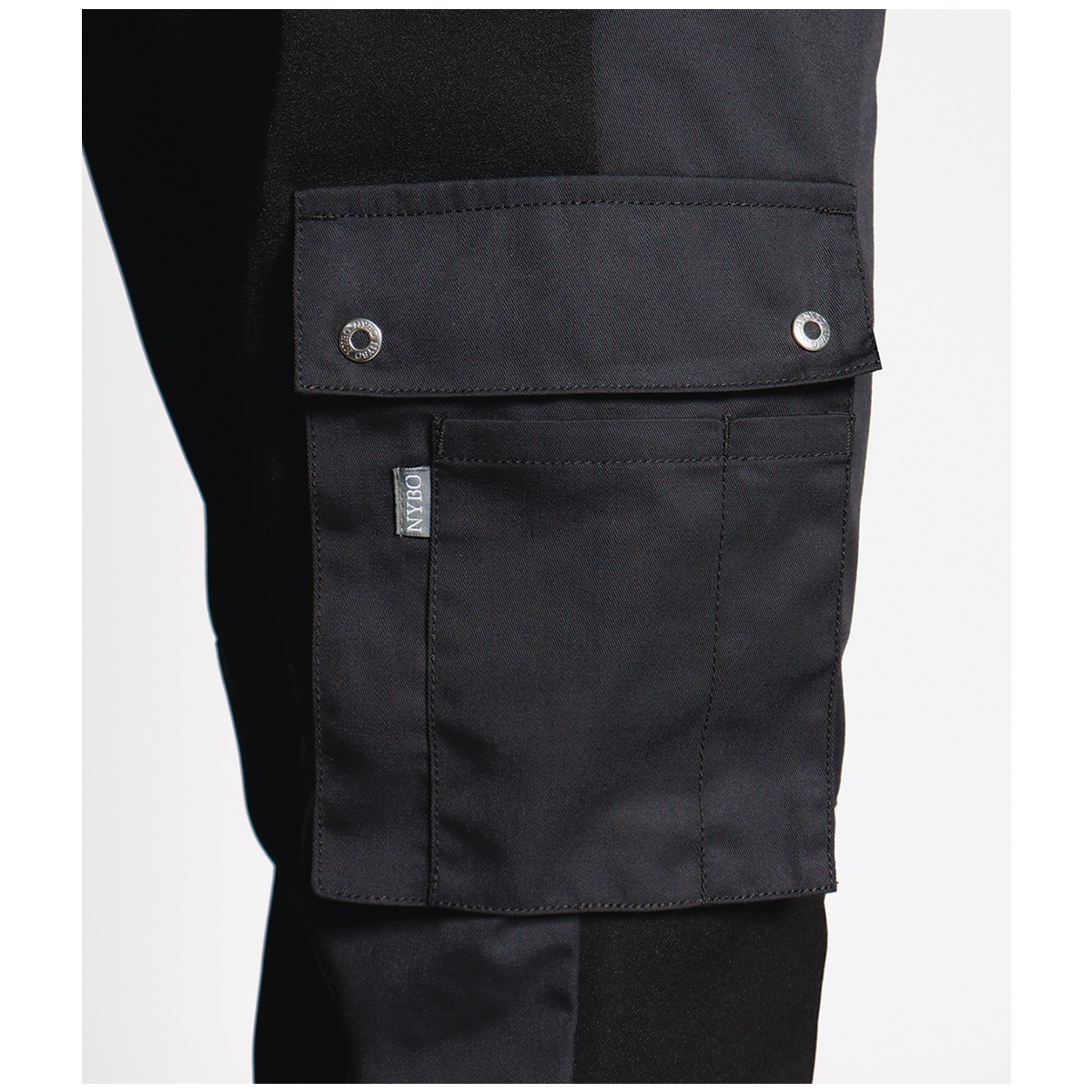 ユニセックスパンツ、新世代